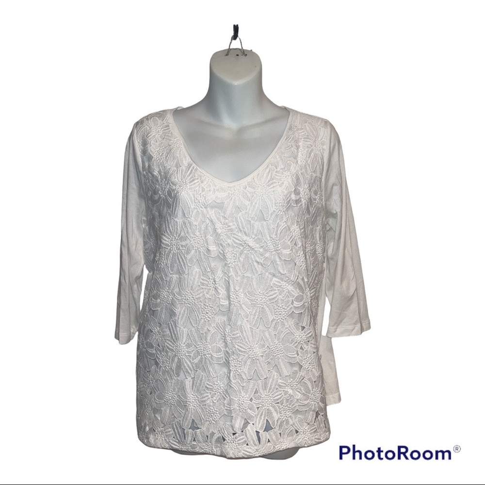 J Jill Top with flower lace detail in white. Size MP - Picture 2 of 16